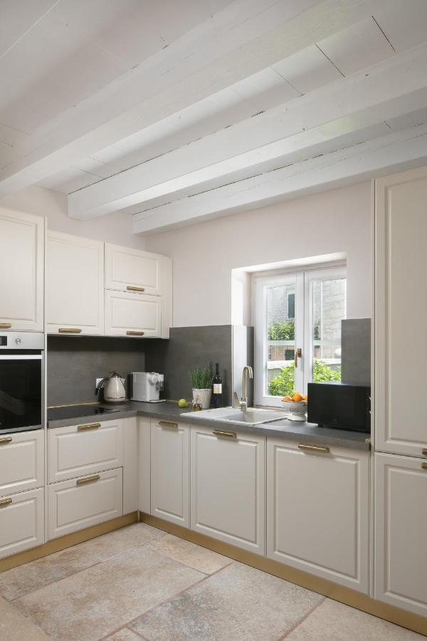 Residence Pietre D'Istria - With Private Service Burići エクステリア 写真